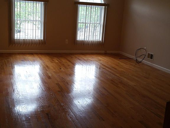 3rd image of 196 Essex Dr #1