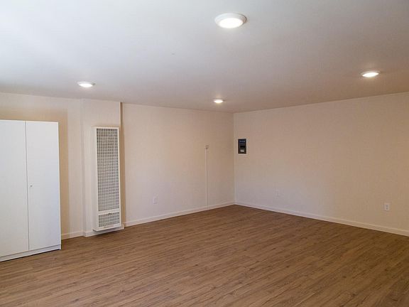 4th image of 274 Redondo Ave #1/2