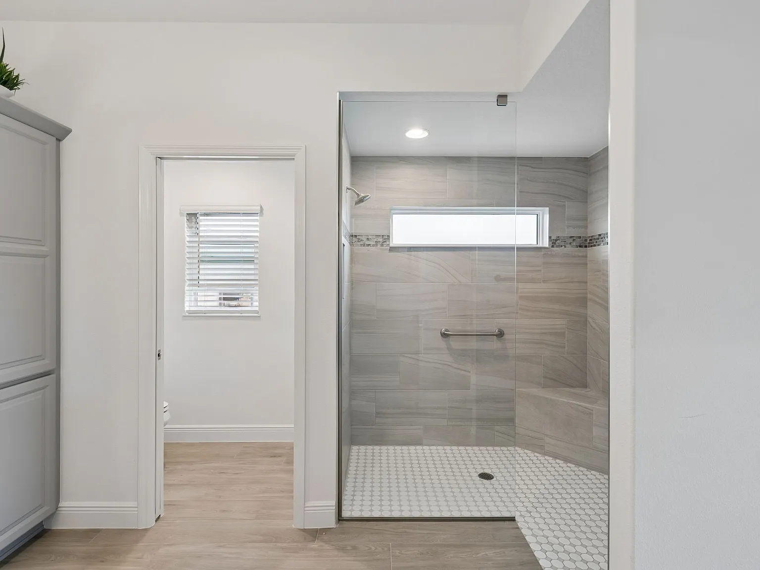4 bed, 2555 sqft, $6,000 — Photo 4