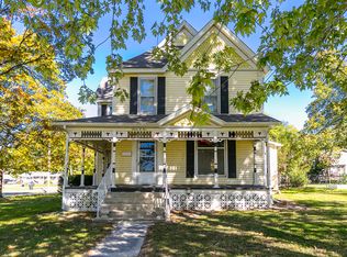 705 E Locust St, Bolivar, MO 65613
