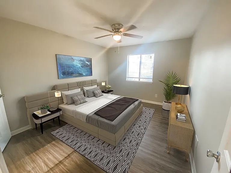 Meadow Pointe Apartments — Photo 9