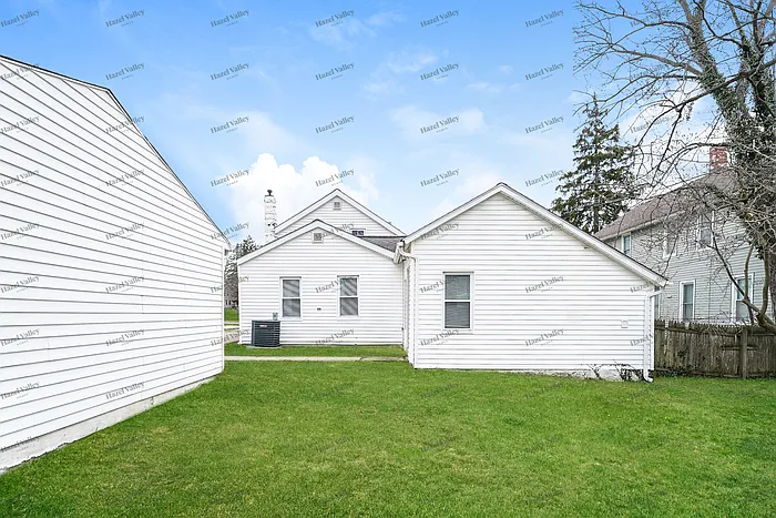 43 Woodrow Ave — Photo 14