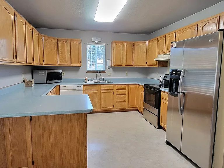 1003 Apple Ln — Photo 10