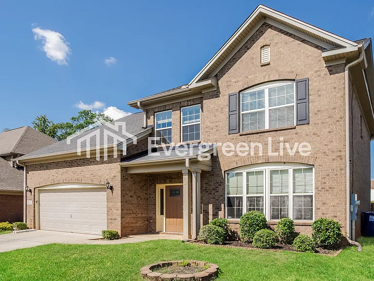107 Properzi Way SW — Photo 2