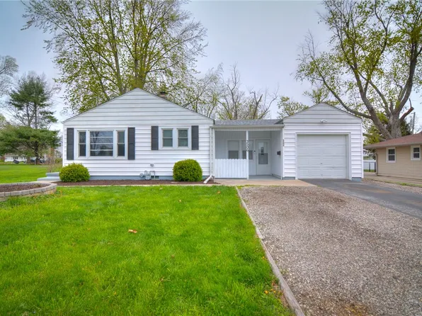 3506 E Leafdale Ave, Decatur, IL 62521