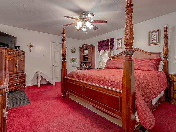 5th image of 2221 Harvest Ln