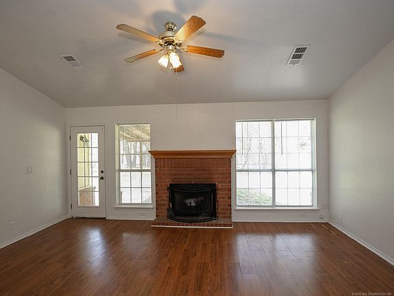 5th image of 310 N Jennifer