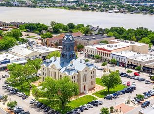 1300 N Meadows Dr, Granbury, TX 76048