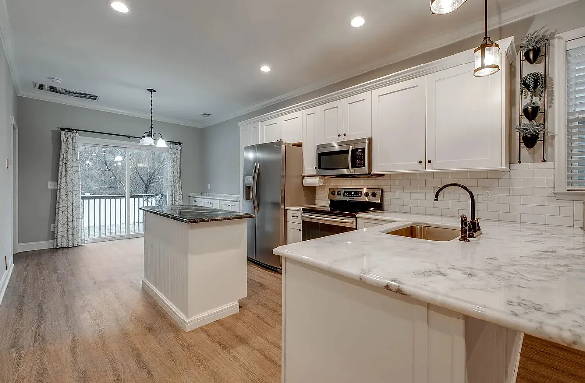 4 bed, 1512 sqft, $2,500 — Photo 2