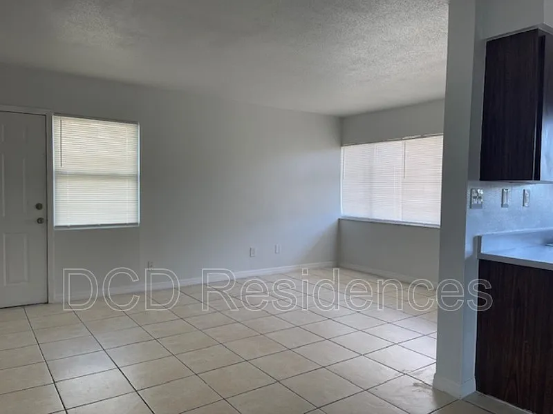 1 bed, 1.0 bath, 500 sqft, $1,365 — Photo 4