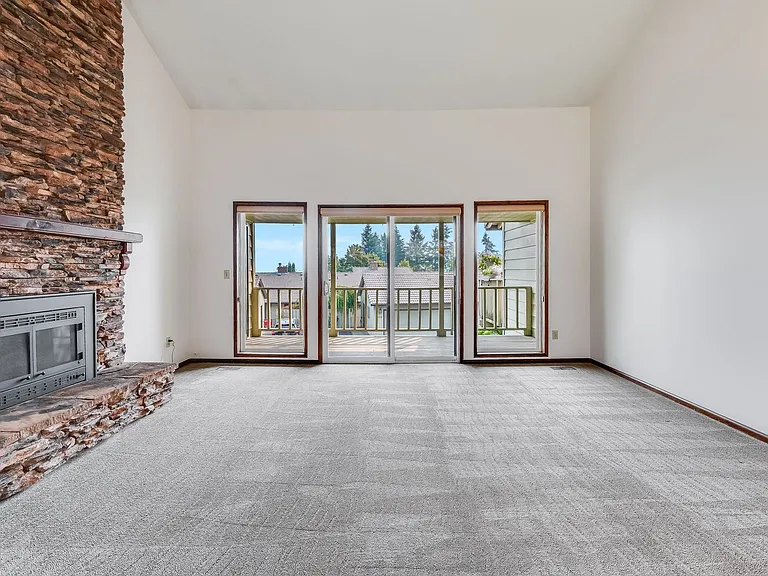 6270 Preakness Dr — Photo 2