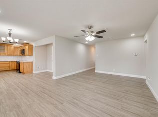 4801 Jordan Park Dr, Haltom City, TX 76117