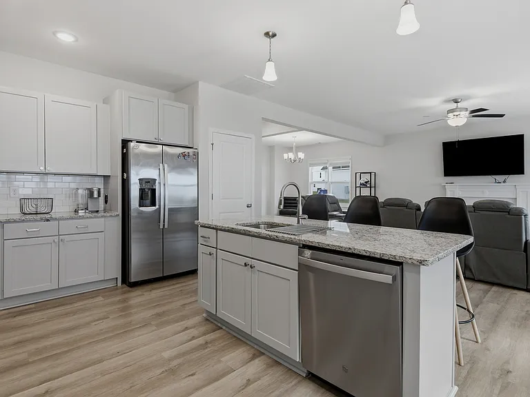 291 Burnside Dr — Photo 21