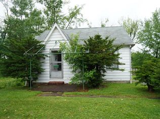 109 N Buhl Farm Dr, Hermitage, PA 16148