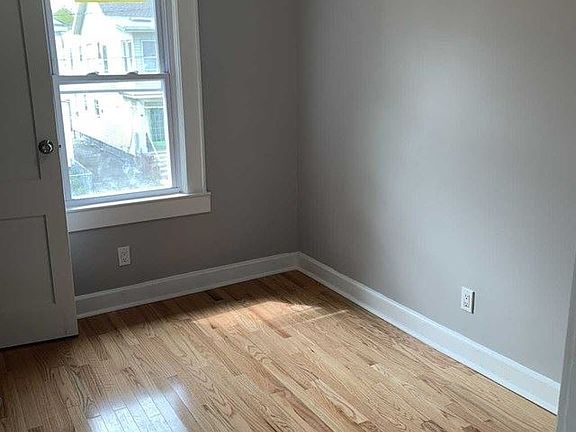 3rd image of 65-69 Campfield St