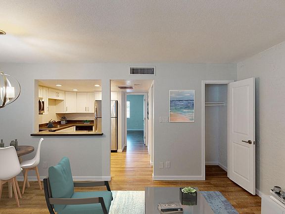 5th image of 1601 W Missouri Ave #17