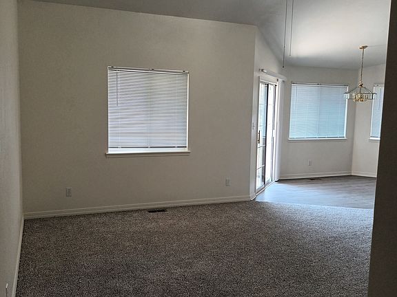 4th image of 255 W Acorn Dr #255
