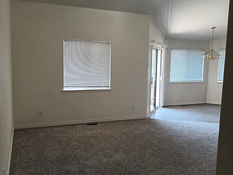 255 W Acorn Dr #255 — Photo 4