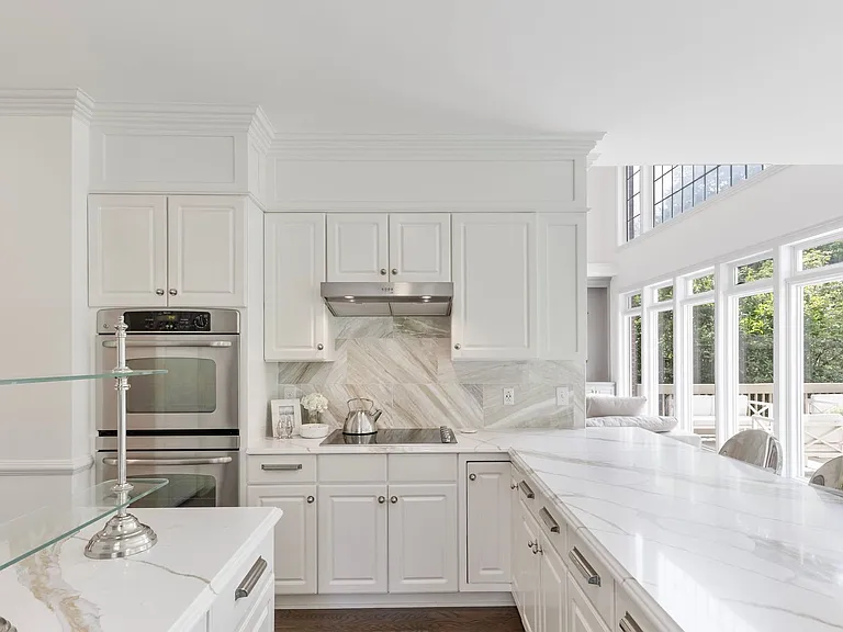 9435 Norwood Dr — Photo 12