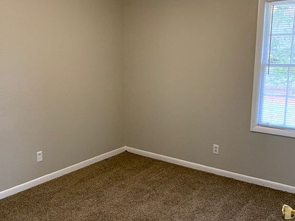 2nd image of 1112 Dunwoody Dr