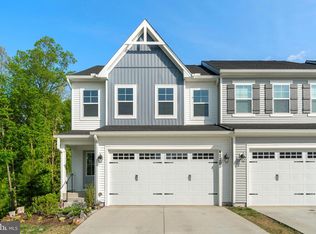 4220 Command Field Ct, Fredericksburg, VA 22408