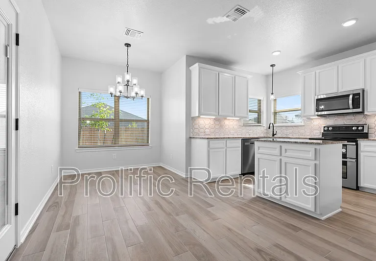 507 Tooter St — Photo 14