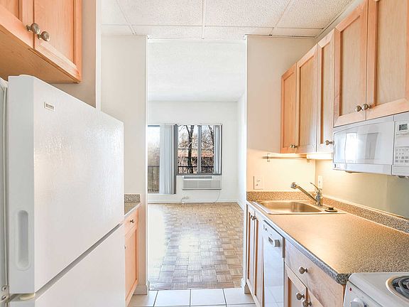 Kitchen with Dishwasher