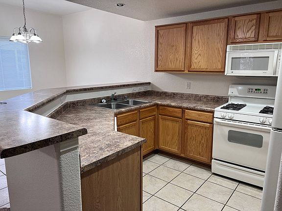 4th image of 6800 Vista Del Norte Rd NE APT 321