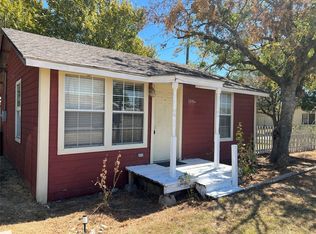 100 N Kerr St, Blooming Grove, TX 76626