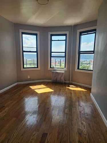 25 Cliff St Photo 1