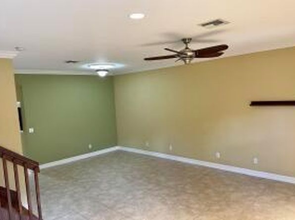 134 Ennis Ln