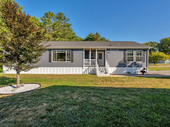 35 Sandalwood Circle, Kittery, ME 03904