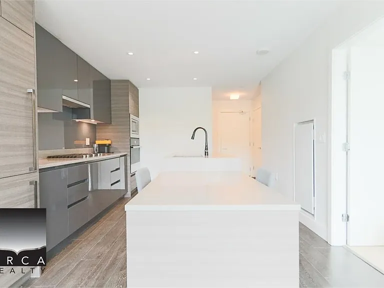 3538 Sawmill Cres #412 — Photo 5