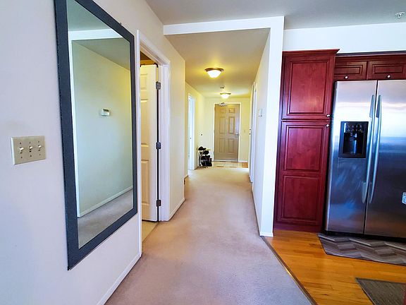5th image of 3201 Pacific Ave Unit 808