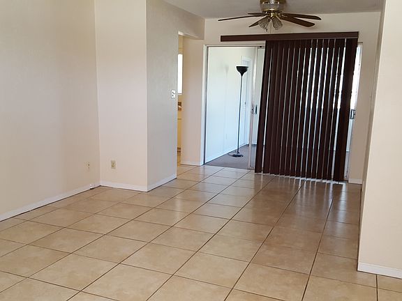 Living/Dining Area