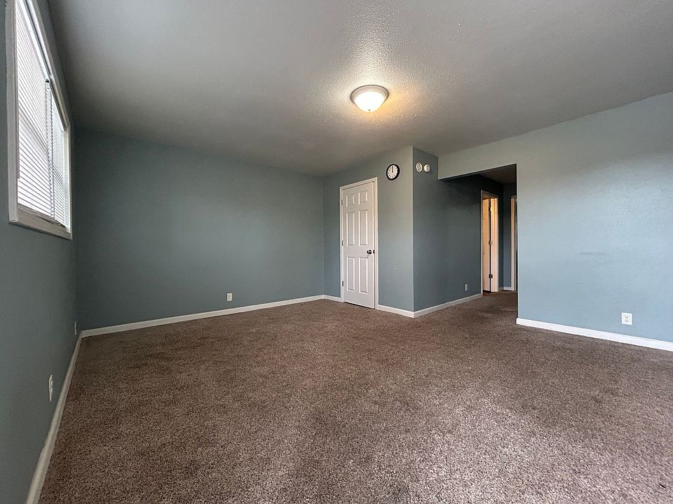 1st image of 403 Park St #C
