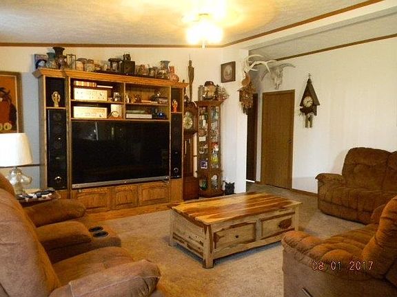 3rd image of 3014 Goldenrod Ct