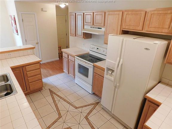 3rd image of 101 Vista Hts