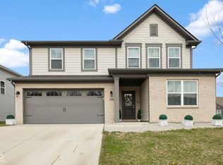 16352 Sedalia Dr, Fishers, IN 46040