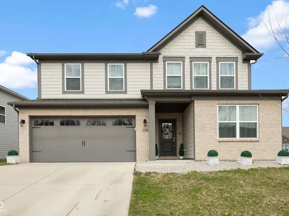 16352 Sedalia Dr, Fishers, IN 46040