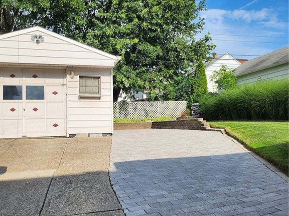 5th image of 4841 E 86th St