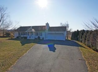 292 Asbury Broadway Rd, Asbury, NJ 08802