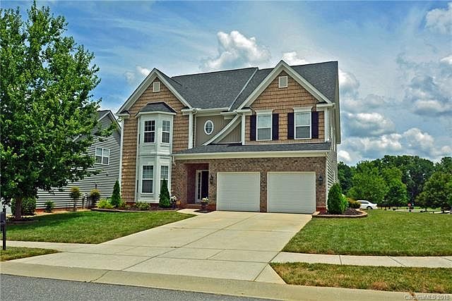 1st image of 692 Hicklin Dr