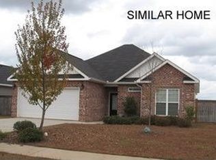 227 Amber Dr, Byron, GA 31008