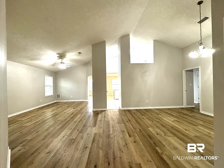 9964 Hollowbrook Ave — Photo 7