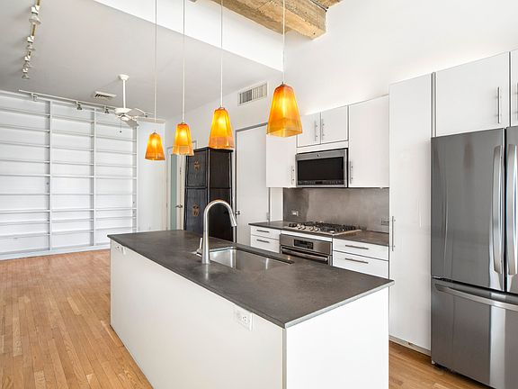 5th image of 419 W 55th St APT 6B