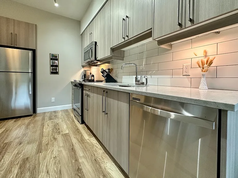 595 Pandora Ave #217 — Photo 4