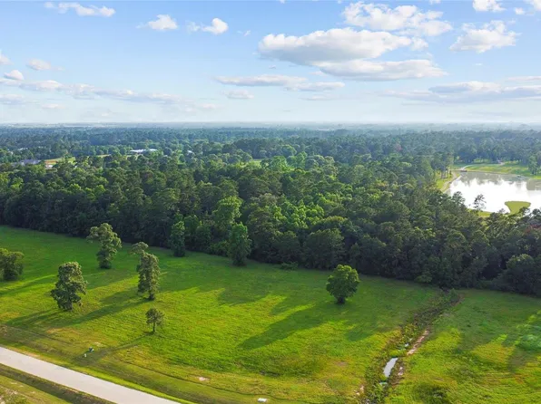 2048 Stallion Lakes Ave, Hockley, TX 77447