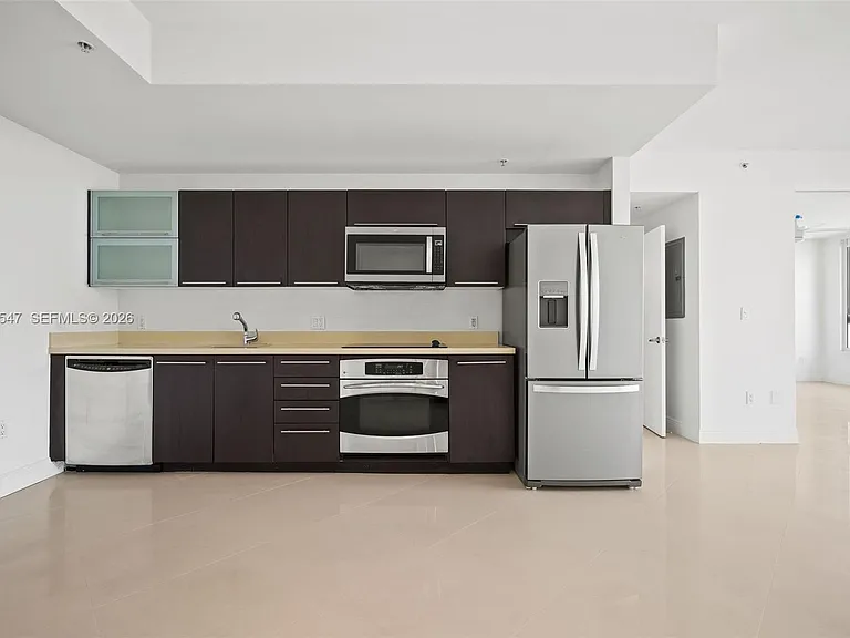 90 SW 3rd St #1608 — Photo 5