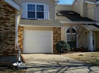 10 Sunburst Ct, Saint Charles, MO 63303